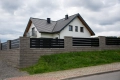 Ogrodzenie betonowe (Płock) – realizacja z bloczków łupanych JONIEC® – joniec.pl