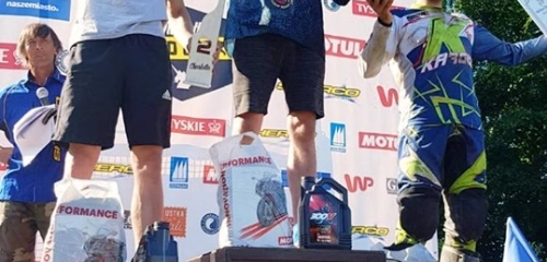Emil Juszczak na najwyższym podium zawodów Charlotta Enduro Extreme 2019